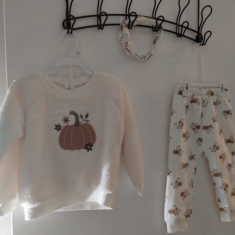 Petit Lem White and Brown Pumpkin Kids Set